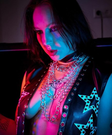 Angelina Vehera star du porno érotique des photos