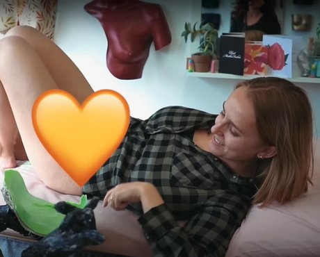 Hannah Witton modèle érotique photos