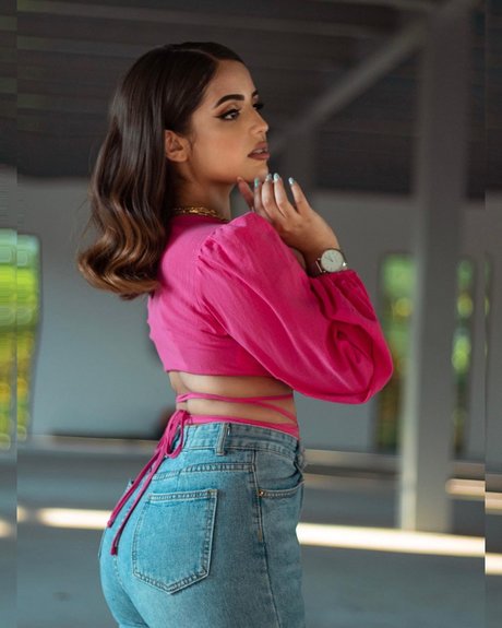 adorer onlyfans gratuit image