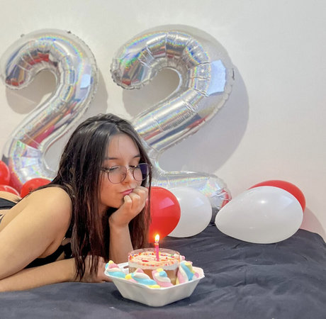 Hellen Duarte nus étoiles galerie