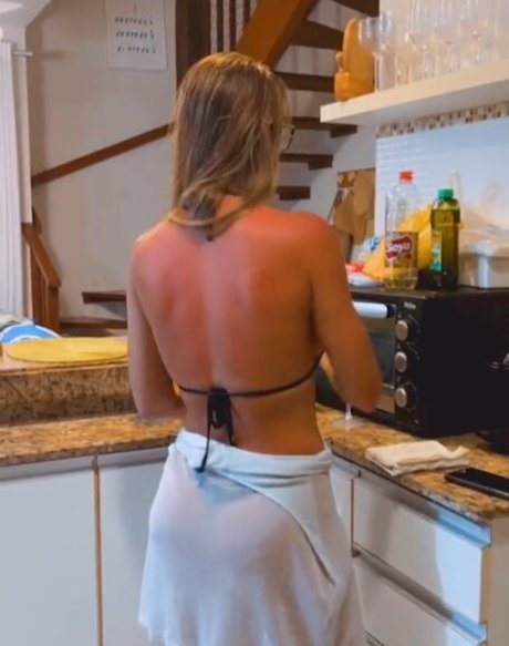 Christiana Almeida star du porno sexy des photos