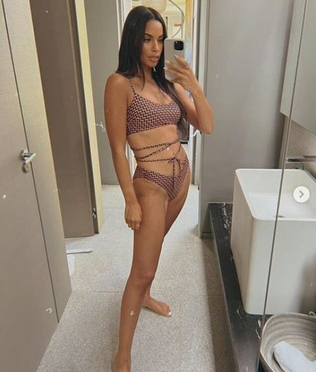 blonde aux gros seins onlyfans top meilleur galerie