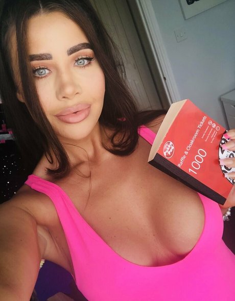 missscarletrose modèle pornographique photos