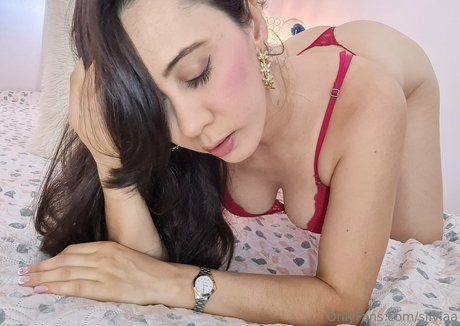 pom-pom girl nue onlyfans haut xxx archive