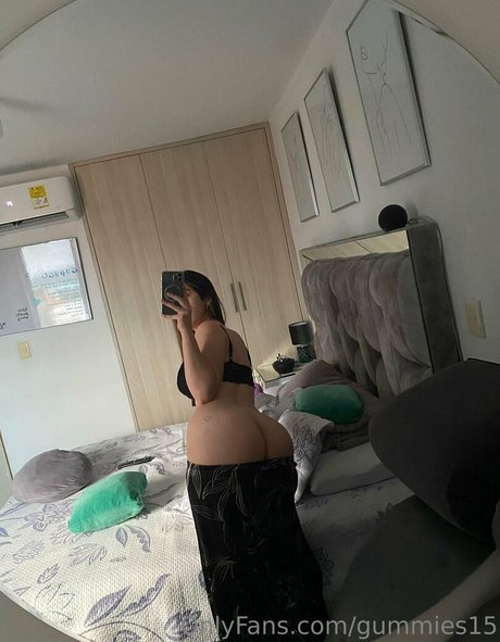 gummies15 modèle magnifique photos