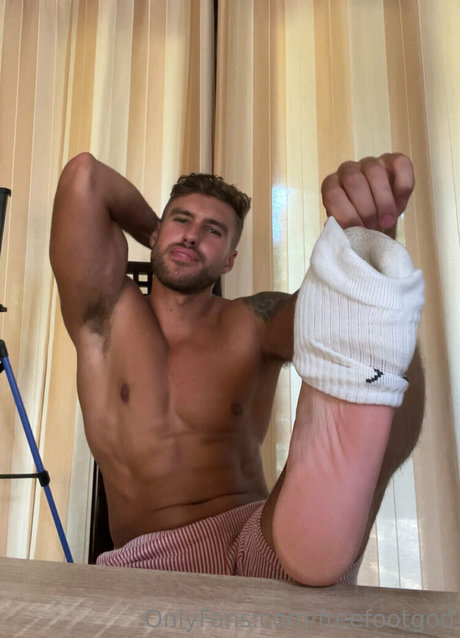 freefootgod haut modèle img