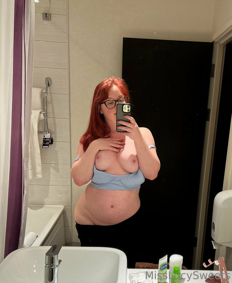 sweetlucyspage actrice exclusive des photos