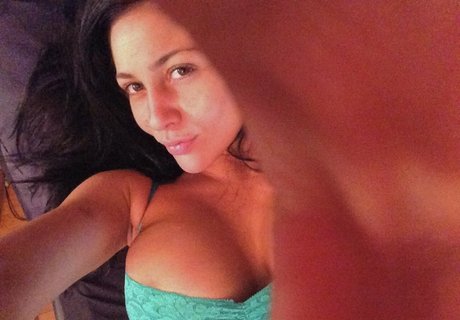 audreybitoni modèle adulte img