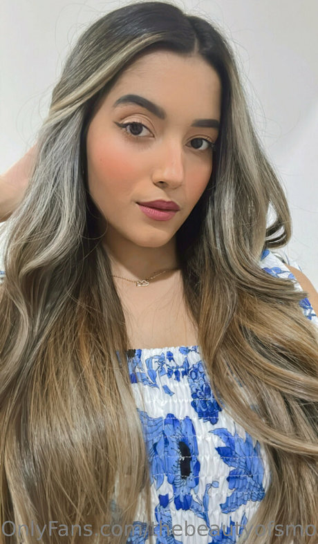 infirmière brune onlyfans bon photo