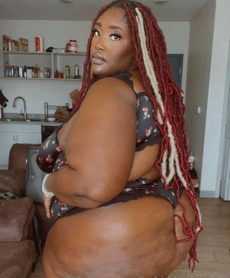 cosplay milf uniquementfans plutôt parfait photo