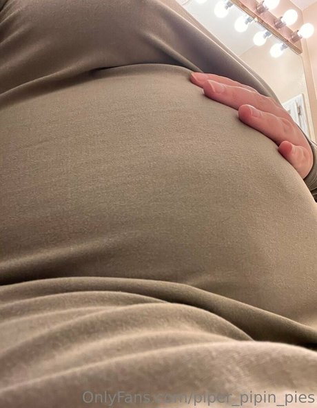 chaton courbé onlyfans art photo