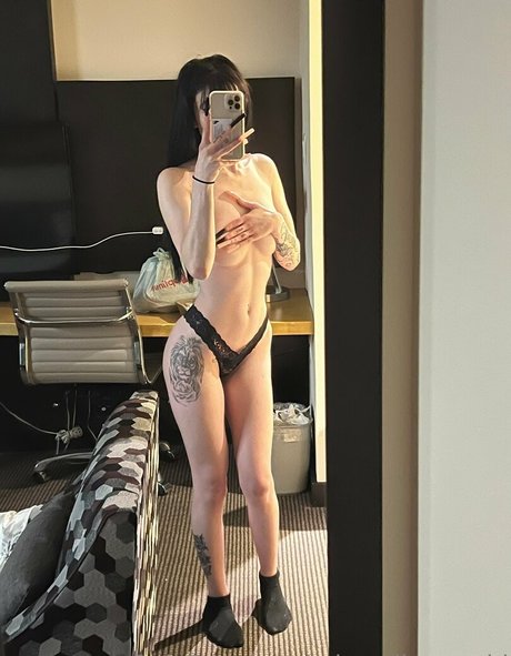 baisers lesbiens onlyfans gratuit belle galerie