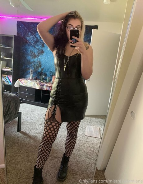 mistressdamiana étoile sexy archive