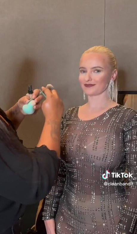 Grace Chatto actrice hd collection