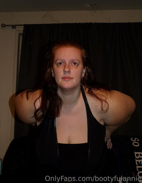 bootyfulannie actrice nue galerie