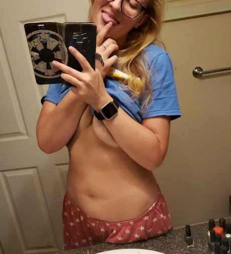 shasha meow modèle sexy des photos