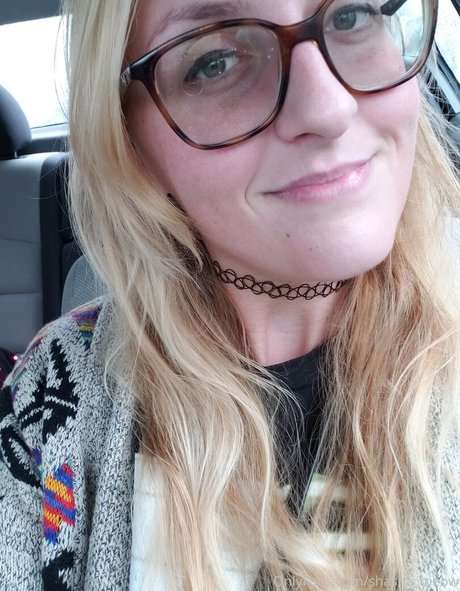 shasha meow modèle hd img