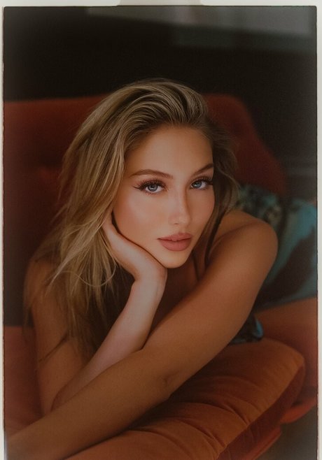 Helois Huthart modèle exclusif photos