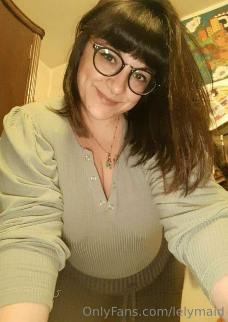 pom-pom girl nue onlyfans nus chauds images