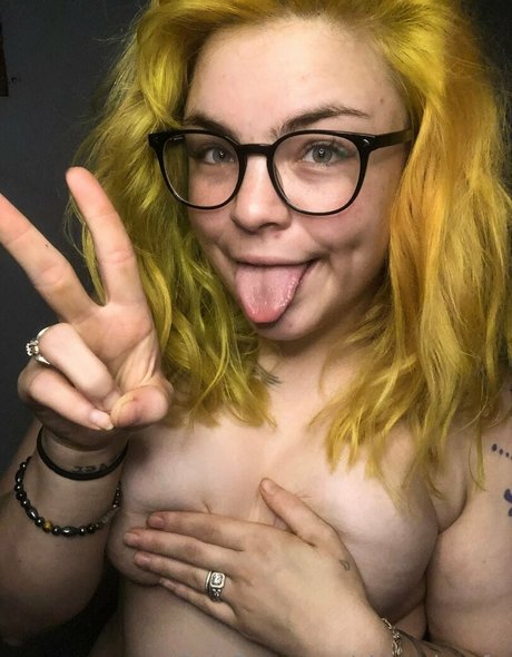 twink poilu onlyfans chaud et sexy photos