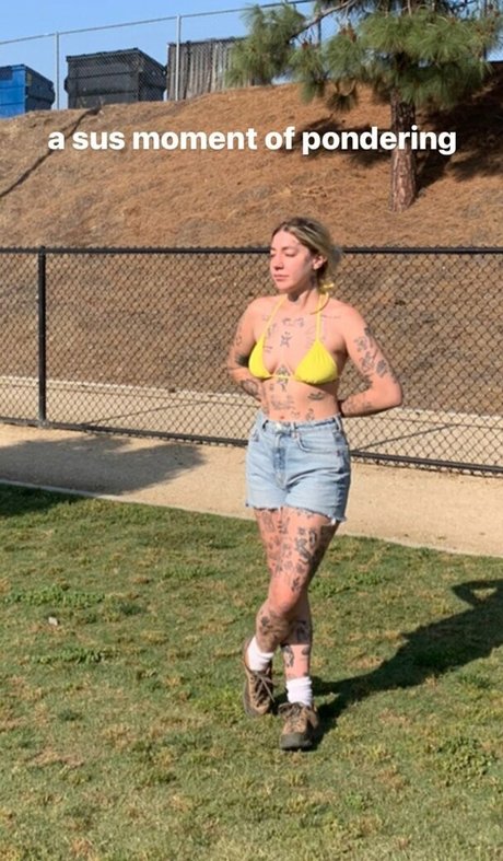 Velvetears star du sexe photo