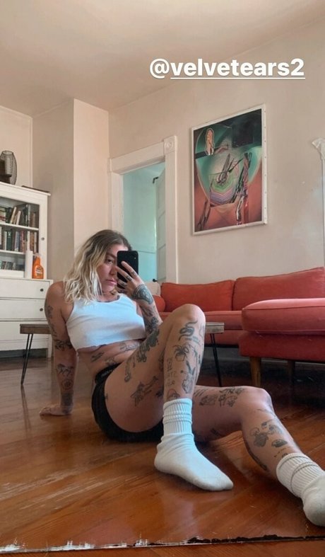 Velvetears modèles nus collection