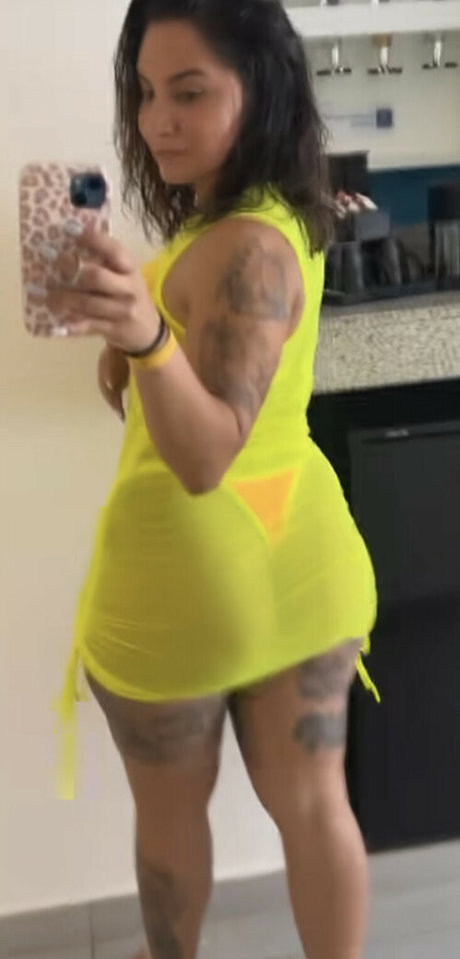 Lolo Barreiro modèle exclusif des photos