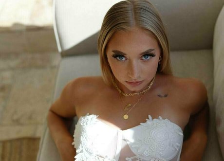 mikasa waifu actrice xxx photo