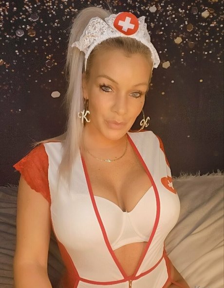 kbaecutie1 jolie star du porno photo