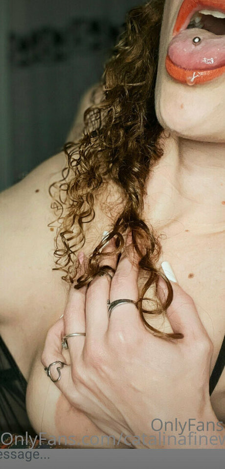 catalinafinewine2023 actrice chaude des photos