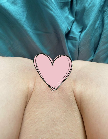 lucythornefree joli modèle galerie