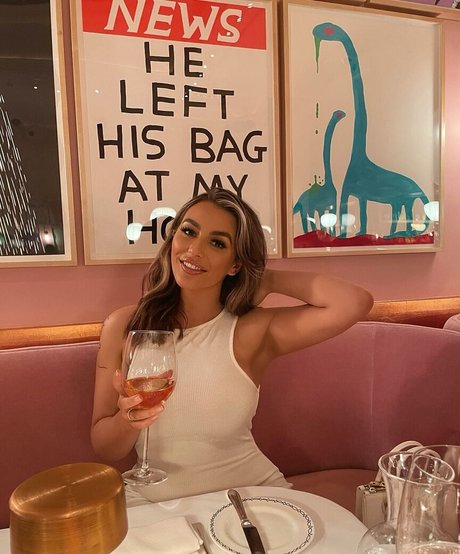 Danielle Tilly Wright étoile érotique archive