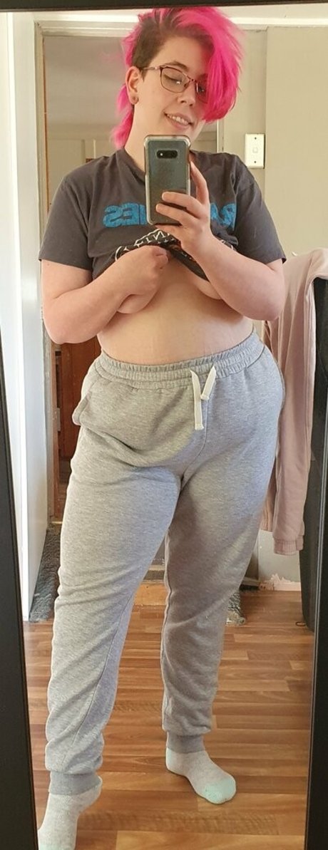 visage blond uniquementfans sexy chaud photos