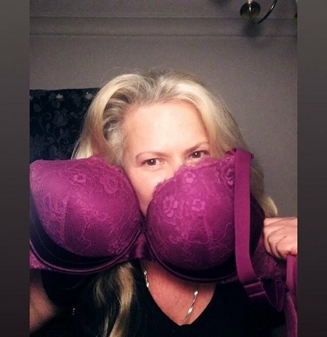 uniquilyyours modèle hd galeries