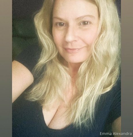 uniquilyyours actrice de sexe image