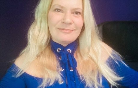 uniquilyyours haut modèle photo