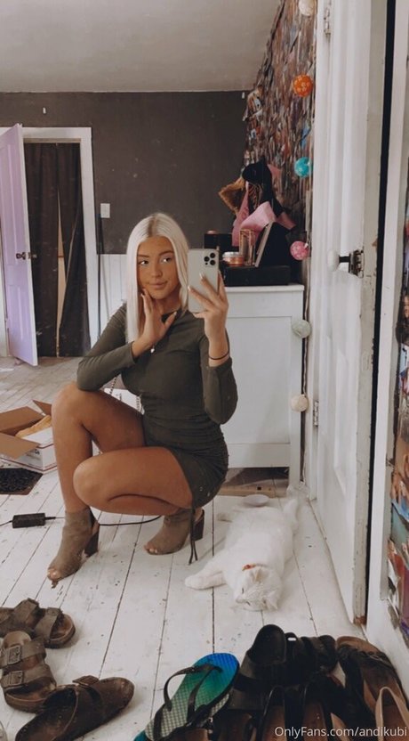 andi111 étoile chaude galerie