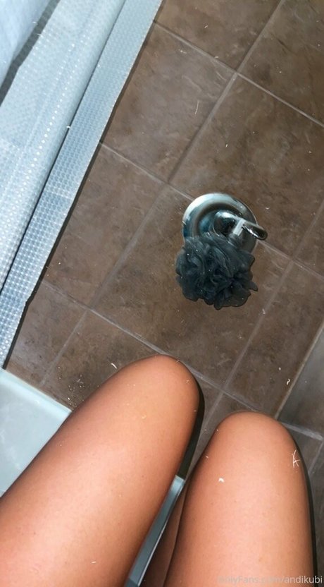 épouse infidèle onlyfans nu chaud photo