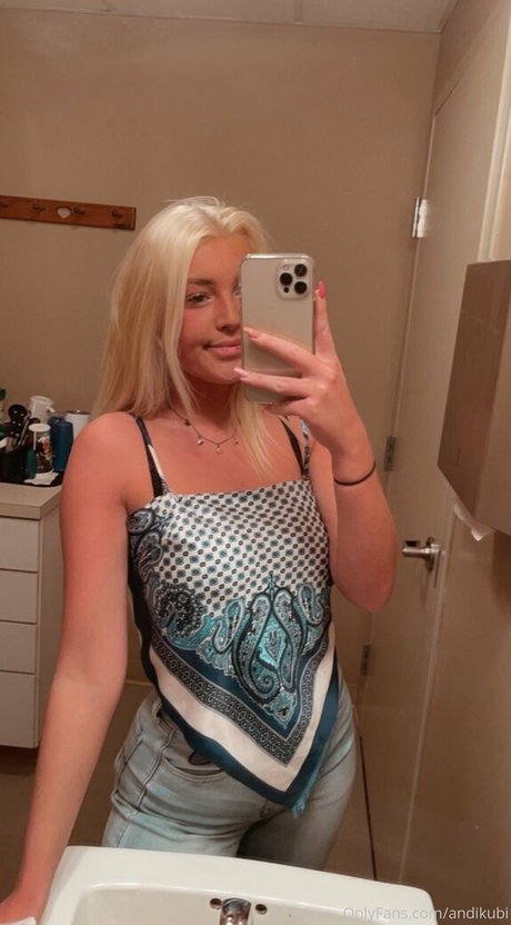 andi111 modèle meilleur photo