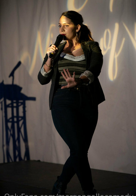 milf aux cheveux noirs onlyfans sympa pornographique archive