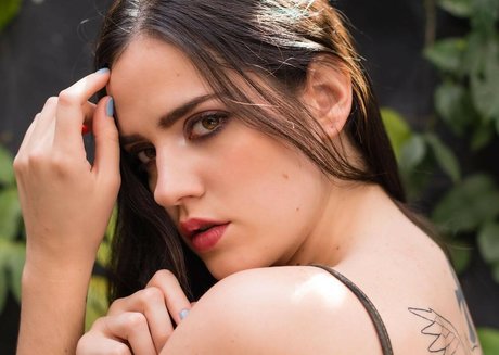 Ophelie Rullier modèle parfait des photos