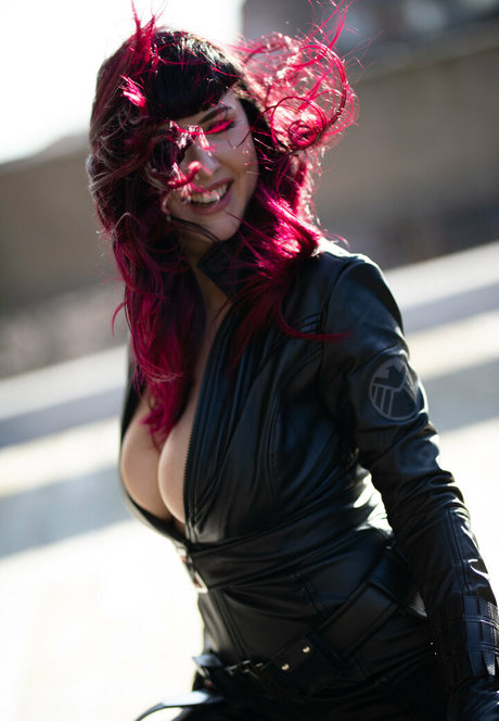 januaryembersxo actrice porno archive