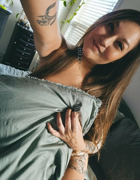 littlemissjuliaxxfree jolie actrice galerie