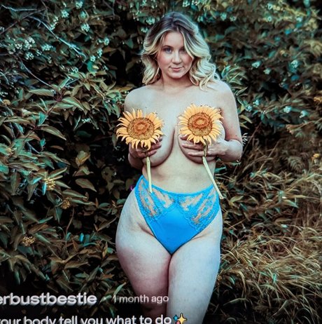 trio à gros seins onlyfans nu sexy galerie