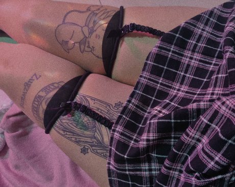 Megaptera actrice hd photos