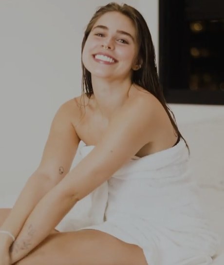 yoga sensuel onlyfans nu sympa img