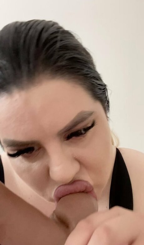 fellation mature uniquementfans jolie xxx img