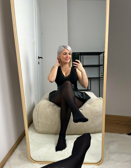 bellas paws modèle de haute qualité archive