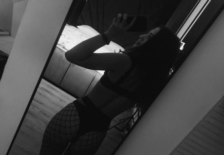 méga fans uniquement nu exclusif images