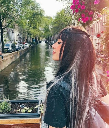 chatte giclante onlyfans érotique chaud img